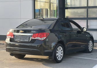 Подержанный автомобиль Chevrolet Cruze Sedan 2013 года (5 фото)