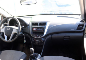 Подержанный автомобиль Hyundai Solaris Sedan 2014 года (9 фото)
