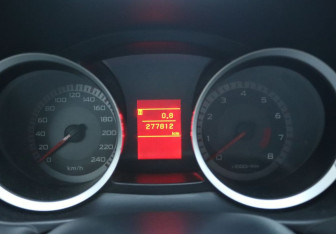 Подержанный автомобиль Mitsubishi Lancer Sedan 2008 года (16 фото)