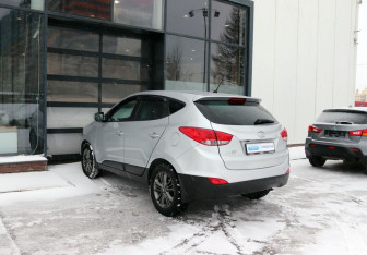 Подержанный автомобиль Hyundai ix35 2014 года (3 фото)