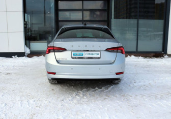 Подержанный автомобиль Skoda Octavia Liftback 2020 года (4 фото)