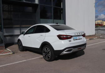 Подержанный автомобиль LADA (ВАЗ) Vesta Sedan 2024 года (3 фото)