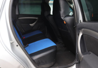 Подержанный автомобиль Renault Duster 2014 года (11 фото)