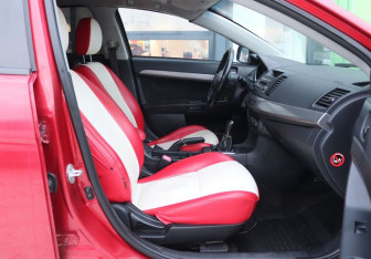 Подержанный автомобиль Mitsubishi Lancer Sedan 2008 года (11 фото)