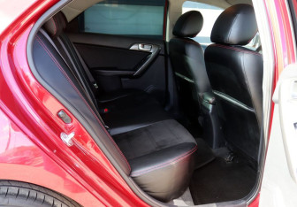 Подержанный автомобиль Kia Cerato Sedan 2011 года (10 фото)