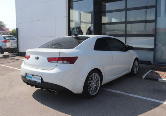 Подержанный автомобиль Kia Cerato Coupe 2011 года (5 фото)