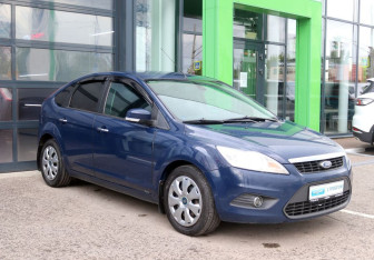 Подержанный автомобиль Ford Focus Hatchback 2011 года (2 фото)