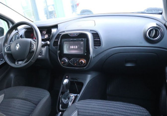 Подержанный автомобиль Renault Kaptur 2017 года (13 фото)