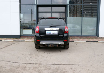 Подержанный автомобиль Chevrolet Captiva 2011 года (4 фото)