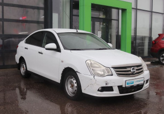 Подержанный автомобиль Nissan Almera Sedan 2014 года (7 фото)