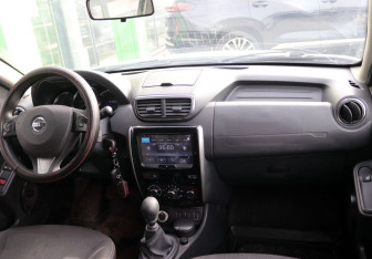 Подержанный автомобиль Nissan Terrano 2018 года (12 фото)