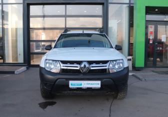 Подержанный автомобиль Renault Duster 2020 года (8 фото)