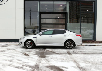 Подержанный автомобиль Kia Optima Sedan 2013 года (2 фото)