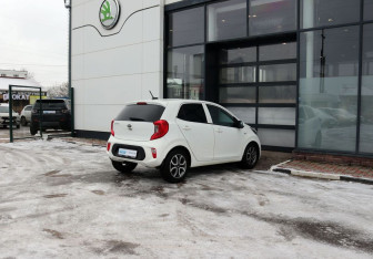 Подержанный автомобиль Kia Picanto 2021 года (5 фото)