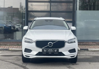 Подержанный автомобиль Volvo XC60 2018 года (8 фото)
