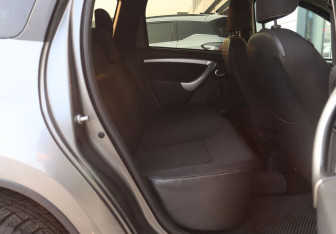 Подержанный автомобиль Nissan Terrano 2019 года (12 фото)