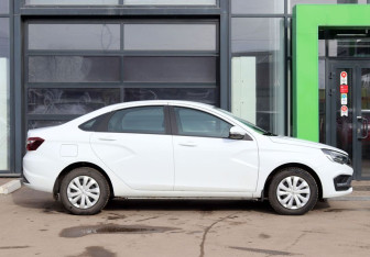 Подержанный автомобиль LADA (ВАЗ) Vesta Sedan 2024 года (6 фото)