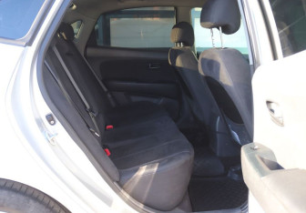 Подержанный автомобиль Hyundai Elantra Sedan 2008 года (11 фото)
