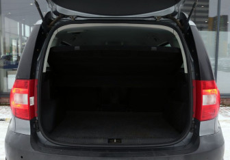 Подержанный автомобиль Skoda Yeti 2010 года (11 фото)