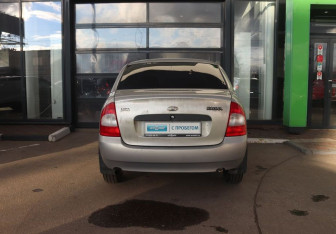 Подержанный автомобиль LADA (ВАЗ) Kalina Sedan 2008 года (4 фото)