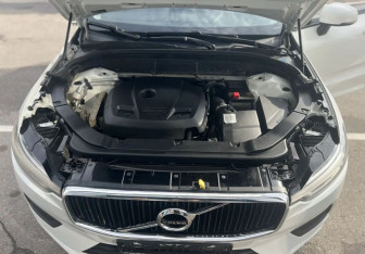 Подержанный автомобиль Volvo XC60 2018 года (10 фото)