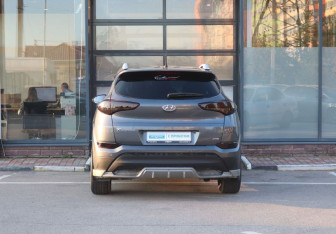 Подержанный автомобиль Hyundai Tucson 2015 года (4 фото)
