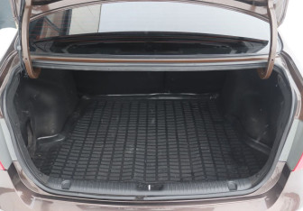 Подержанный автомобиль Kia Rio Sedan 2014 года (10 фото)