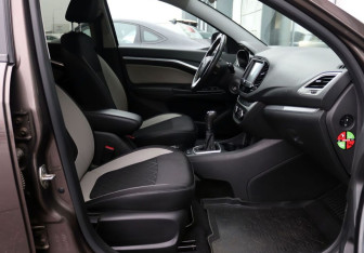 Подержанный автомобиль LADA (ВАЗ) Vesta Wagon 2021 года (13 фото)