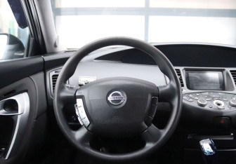 Подержанный автомобиль Nissan Primera Sedan 2007 года (15 фото)
