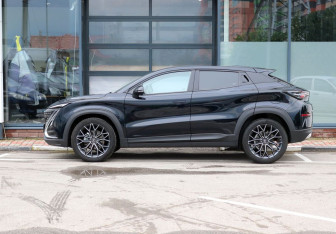Подержанный автомобиль Changan UNI-T 2023 года (6 фото)