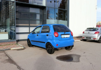 Подержанный автомобиль Chevrolet Spark 2006 года (3 фото)