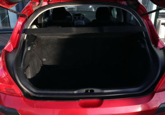 Подержанный автомобиль Peugeot 308 Hatchback 2008 года (10 фото)