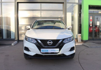 Подержанный автомобиль Nissan Qashqai 2019 года (8 фото)