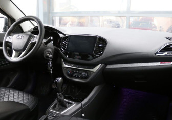 Подержанный автомобиль LADA (ВАЗ) Vesta Sedan 2020 года (14 фото)