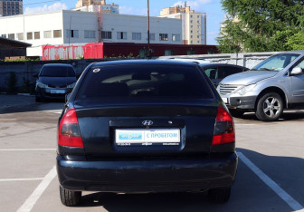 Подержанный автомобиль Hyundai Accent Sedan 2008 года (4 фото)