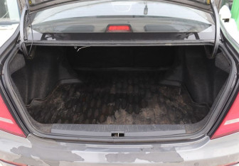 Подержанный автомобиль Lifan Solano 2015 года (9 фото)