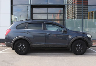 Подержанный автомобиль Chevrolet Captiva 2007 года (6 фото)