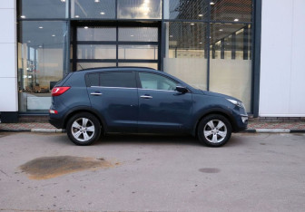 Подержанный автомобиль Kia Sportage 2011 года (6 фото)