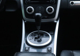 Подержанный автомобиль Mazda CX-7 2008 года (15 фото)
