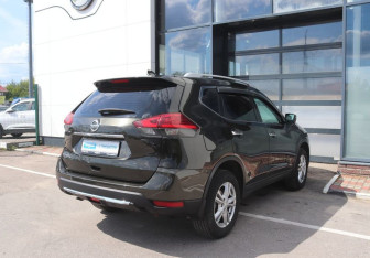 Подержанный автомобиль Nissan X-Trail 2019 года (5 фото)