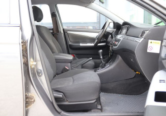 Подержанный автомобиль Lifan Solano 2015 года (12 фото)