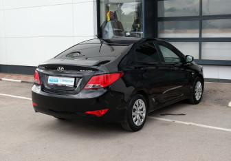 Подержанный автомобиль Hyundai Solaris Sedan 2014 года (6 фото)