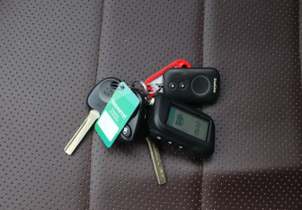 Подержанный автомобиль Kia Rio Sedan 2014 года (17 фото)