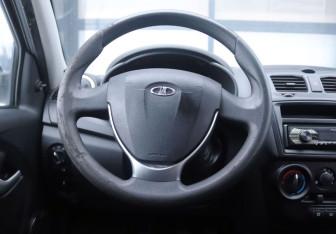 Подержанный автомобиль LADA (ВАЗ) Kalina Wagon 2014 года (16 фото)