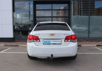 Подержанный автомобиль Chevrolet Cruze Sedan 2012 года (4 фото)