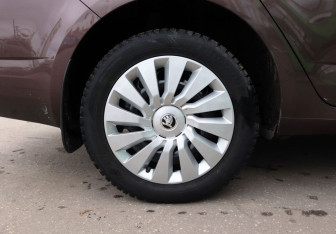 Подержанный автомобиль Skoda Octavia Liftback 2014 года (9 фото)