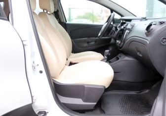 Подержанный автомобиль Renault Kaptur 2018 года (13 фото)