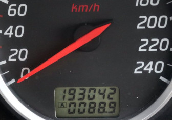 Подержанный автомобиль Nissan Primera Sedan 2004 года (6 фото)