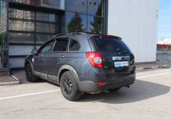Подержанный автомобиль Chevrolet Captiva 2007 года (3 фото)