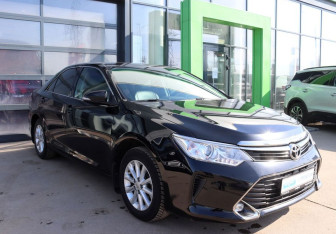 Подержанный автомобиль Toyota Camry Sedan 2018 года (7 фото)
